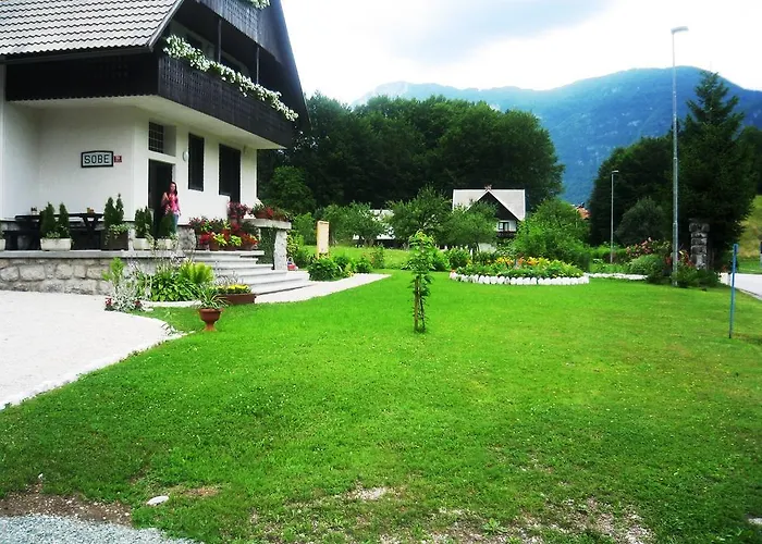 ベッド・アンド・ブレックファスト Sobe Cuskic 3*